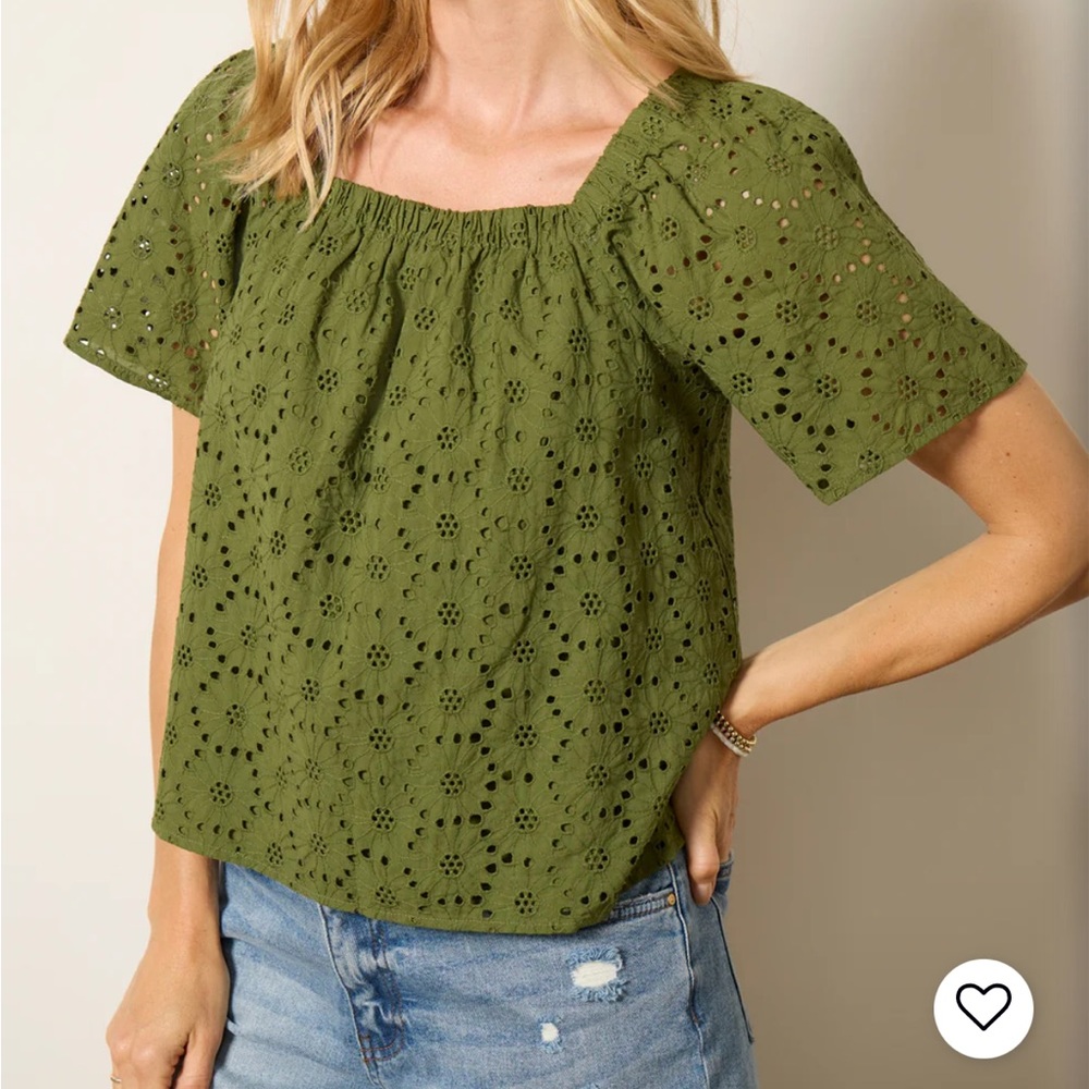 Hadley Eyelet Top size small